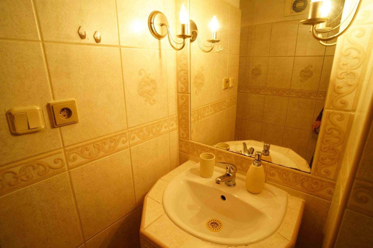 Apartman U Kostela Lägenhet Loket Exteriör bild